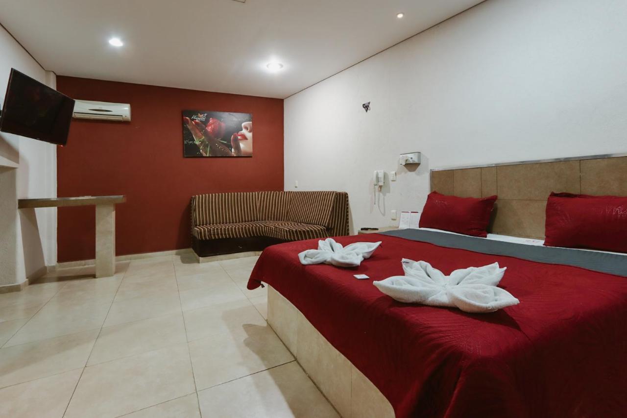 Auto Hotel Las Maravillas Santa Cruz Xoxocotlán Eksteriør billede