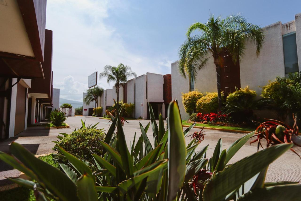 Auto Hotel Las Maravillas Santa Cruz Xoxocotlán Eksteriør billede