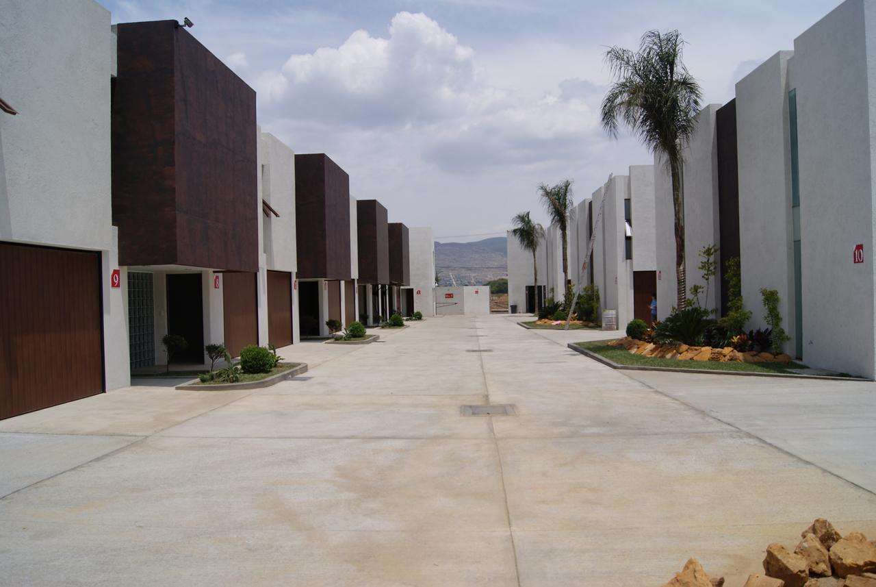 Auto Hotel Las Maravillas Santa Cruz Xoxocotlán Eksteriør billede